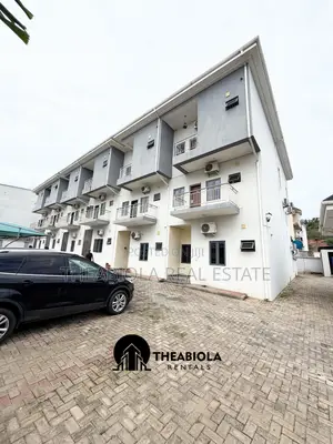 4bdrm Townhouse / Terrace in In A Mini Estate In for rent