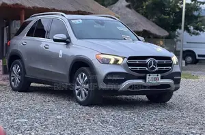 Mercedes-Benz GLE-Class 2020 Beige