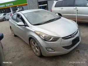 Hyundai Elantra 2013 Silver