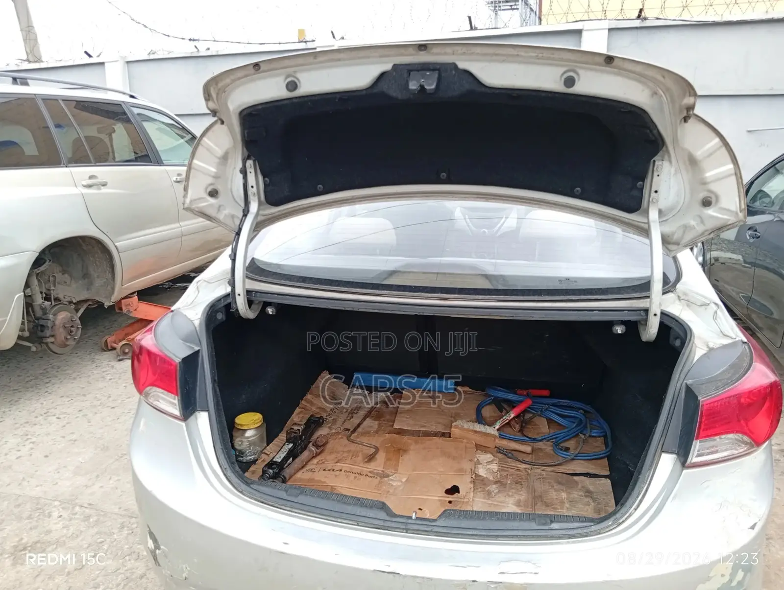 Hyundai Elantra 2013 Silver