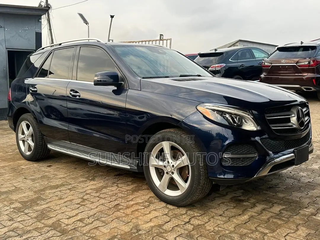 Mercedes-Benz GLE-Class 2017 Blue