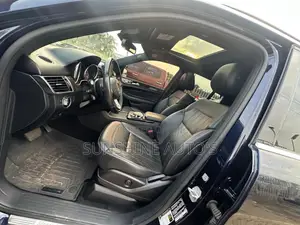 Mercedes-Benz GLE-Class 2017 Blue