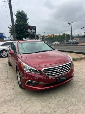 Hyundai Sonata SE 4dr Sedan (2.4L 4cyl 6A) 2015 Red
