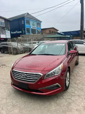 Hyundai Sonata SE 4dr Sedan (2.4L 4cyl 6A) 2015 Red