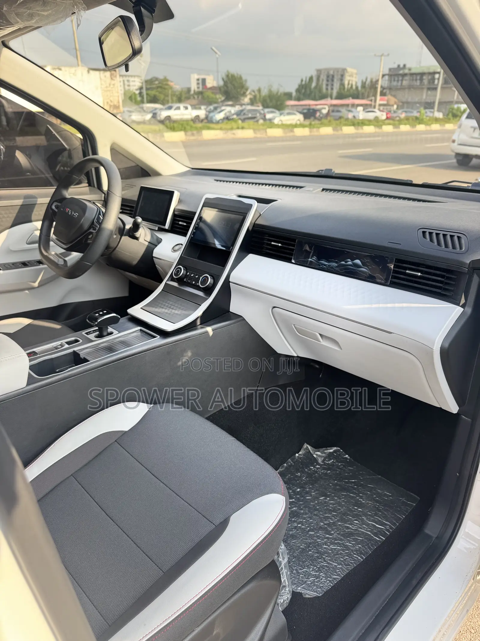 New King Long XML 2025 White