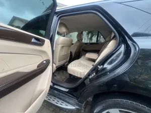 Mercedes-Benz GLE-Class 2018 Black