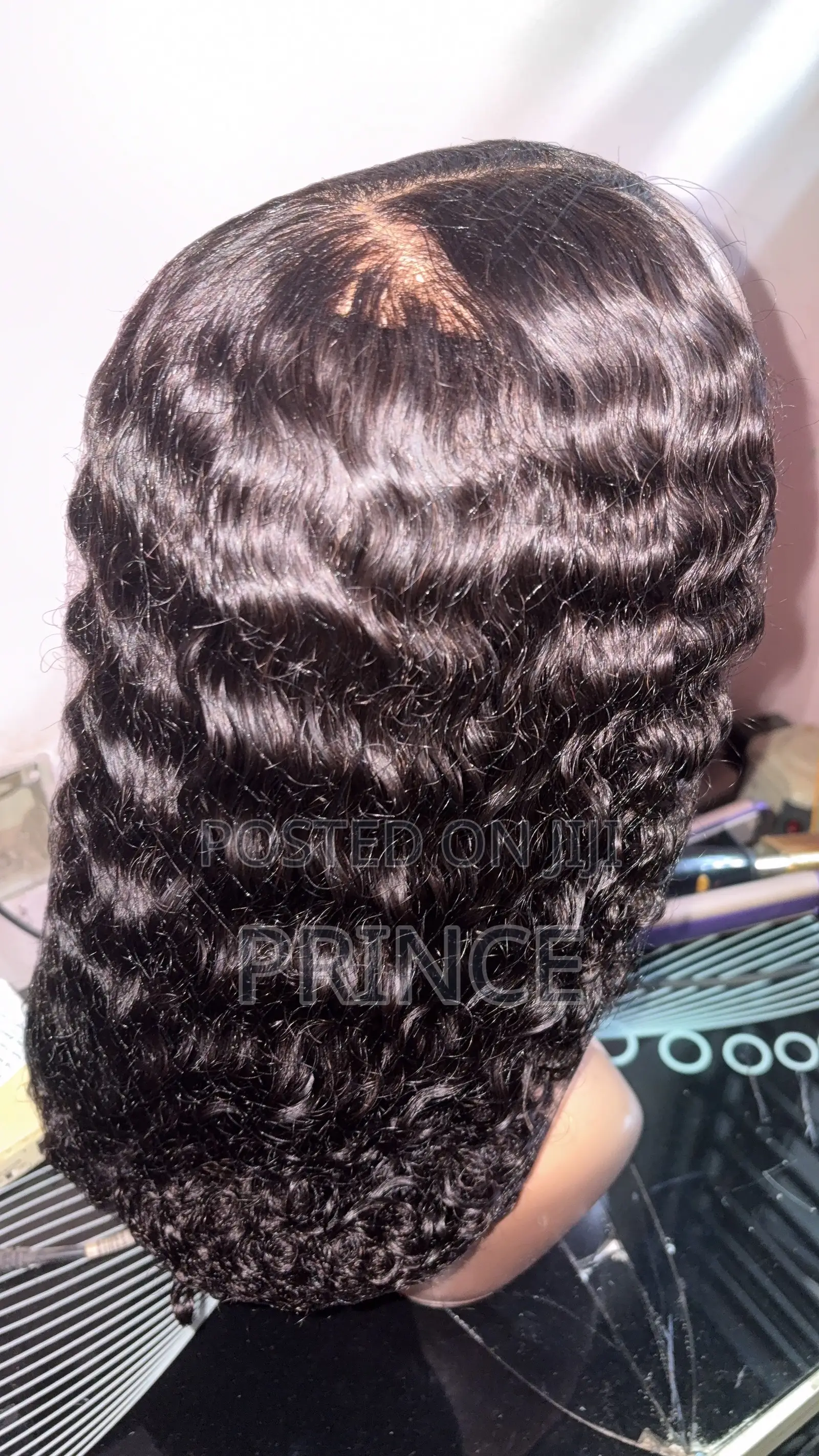 18 Inches Pixie Curls