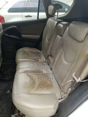 Toyota RAV4 2010 White