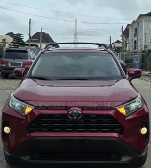 Toyota RAV4 2020 Red