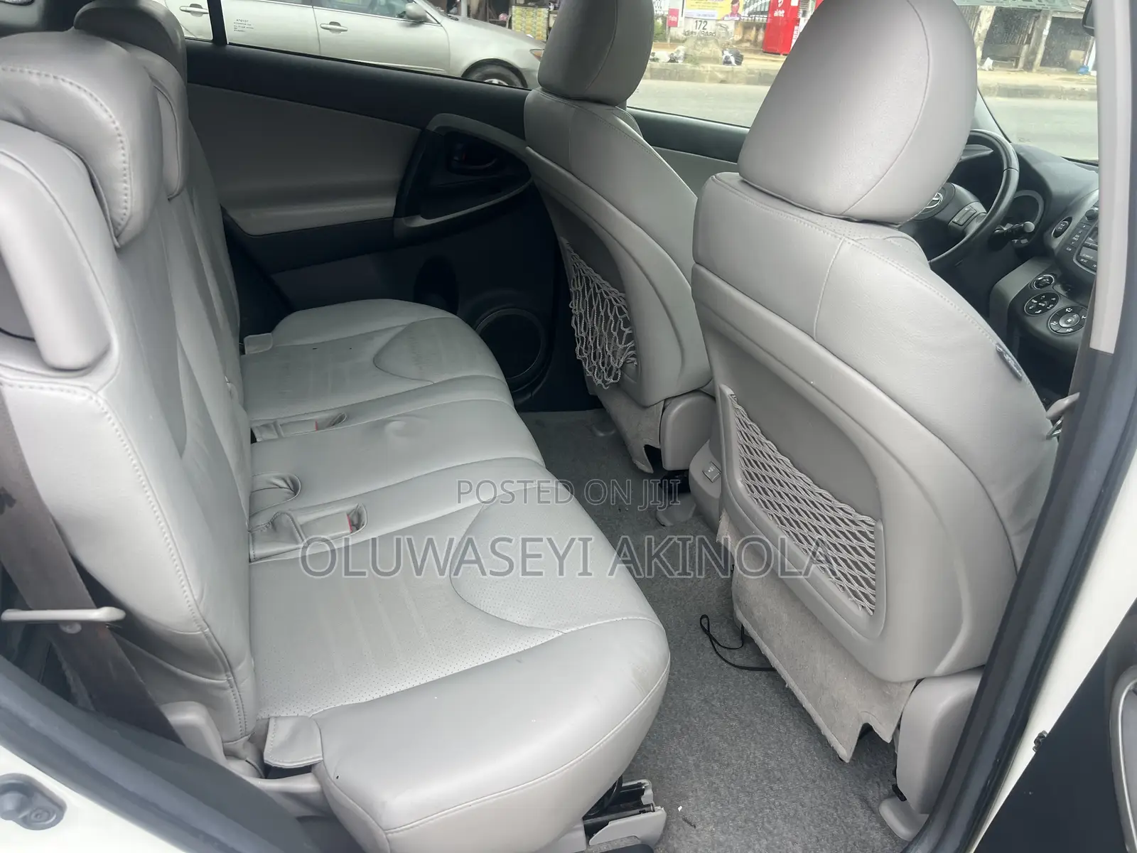 Toyota RAV4 2011 White