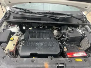 Toyota RAV4 2011 White