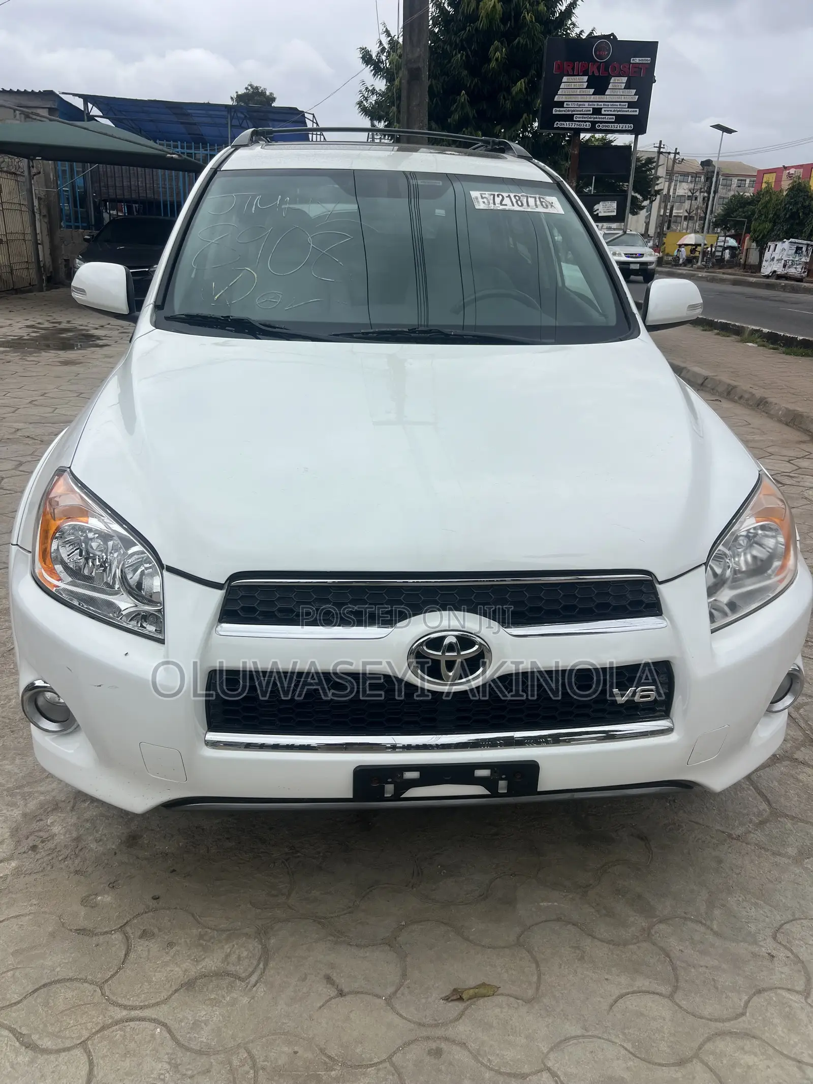 Toyota RAV4 2011 White