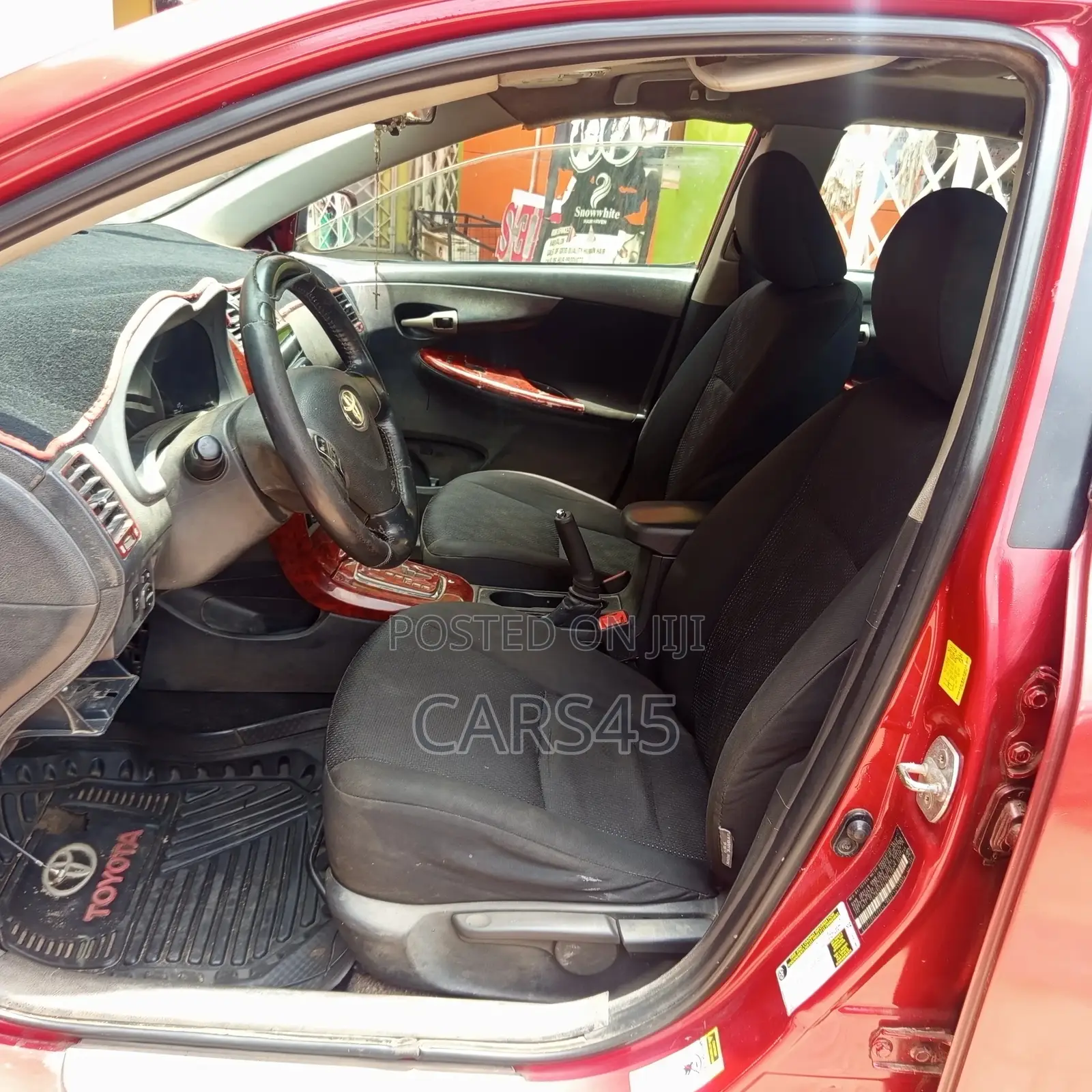 Toyota Corolla 2010 Red