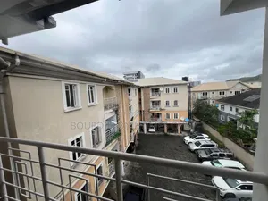 3bdrm Apartment in Oniru Victoria for sale
