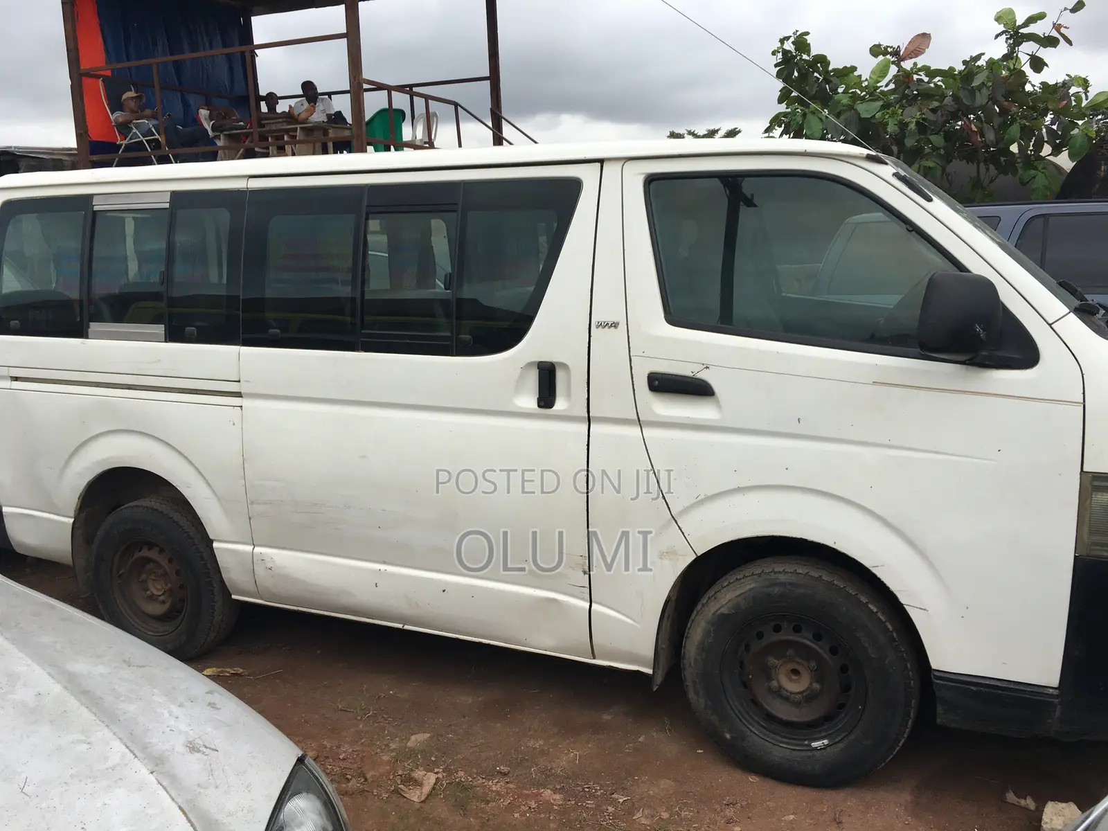 Toyota HiAce 2012 White