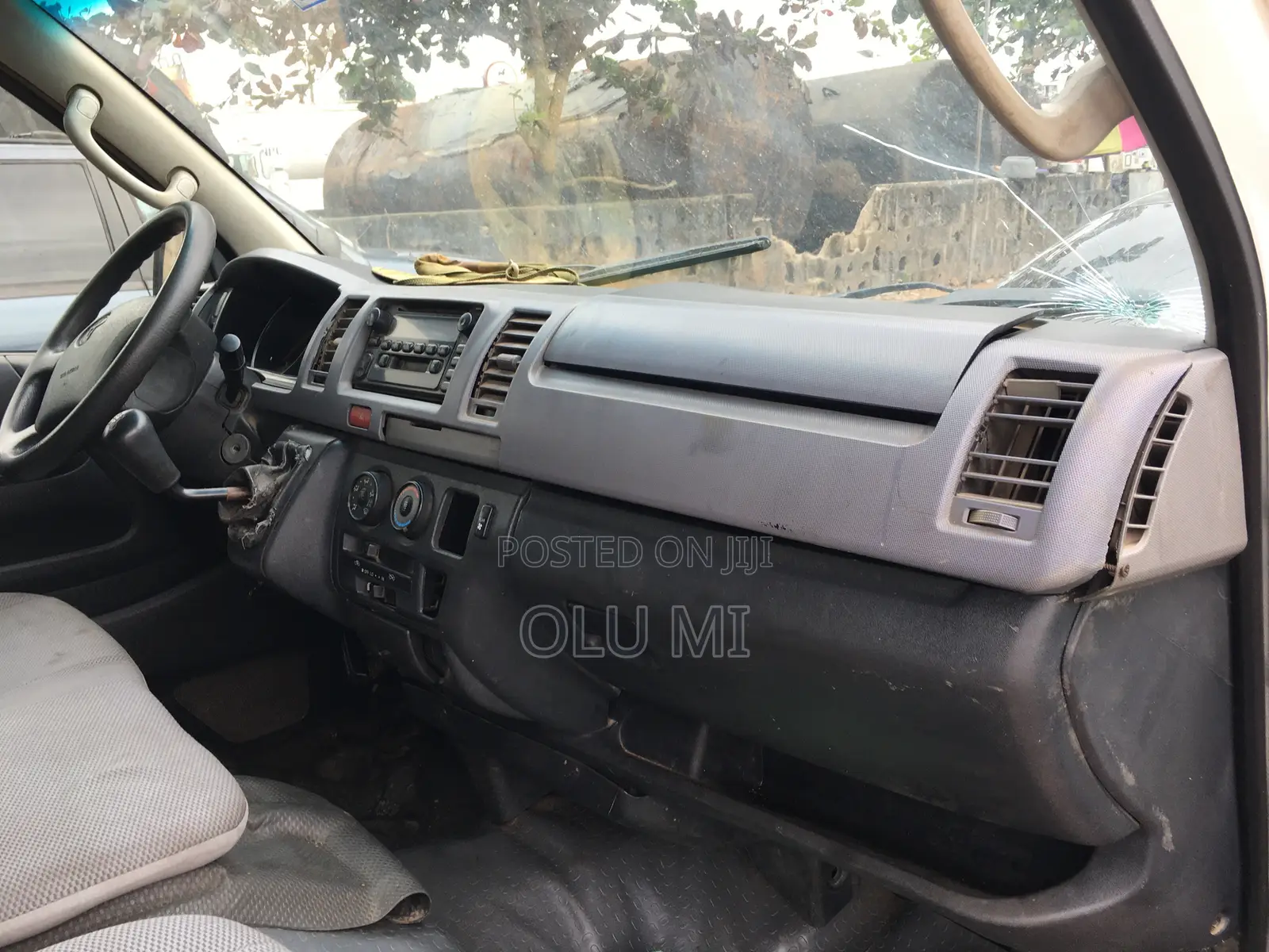Toyota HiAce 2012 White