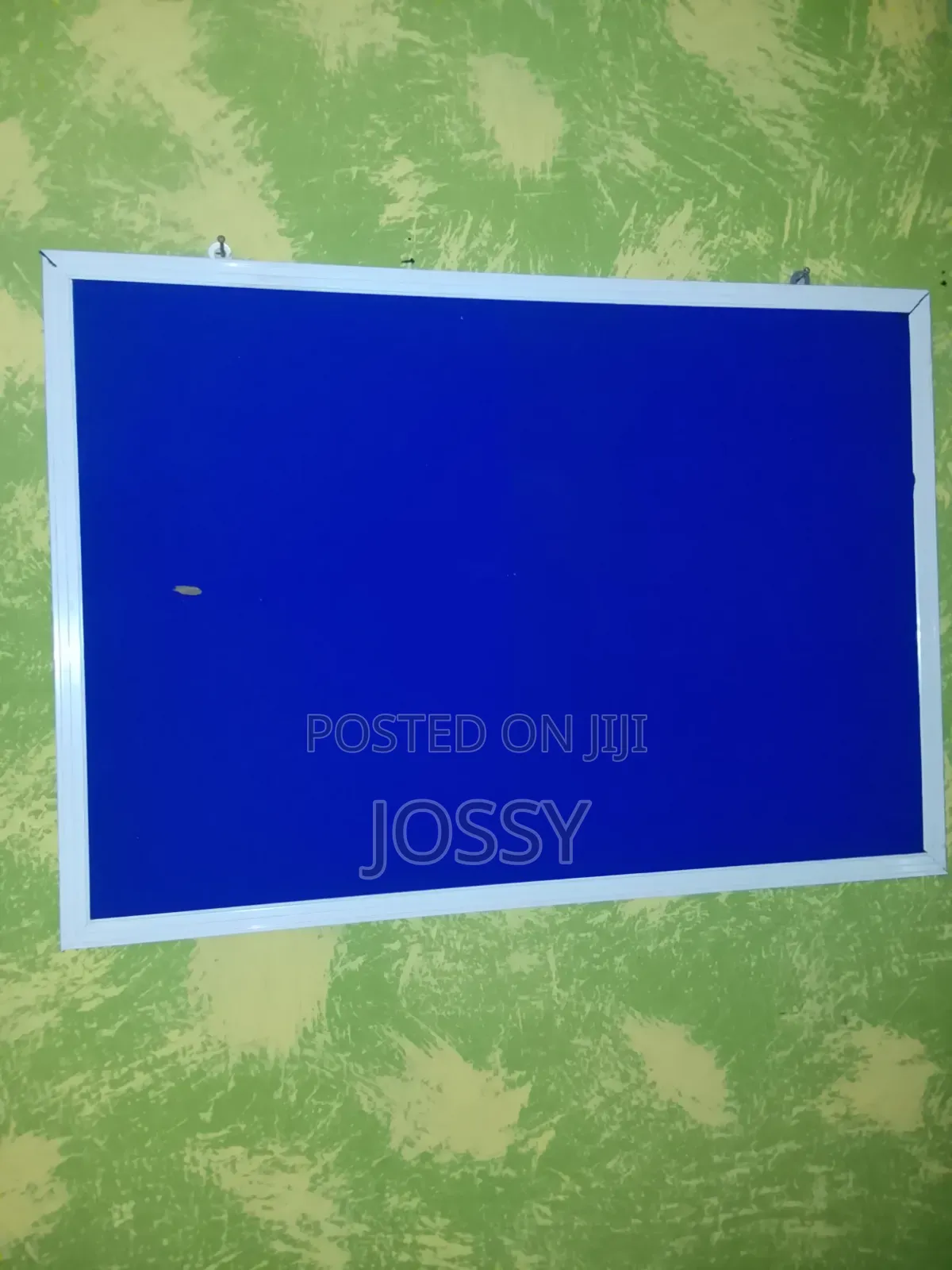 Medium Wall-Mounted Notice Board / Bulletin Board – Blue