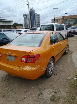 Toyota Corolla 2007 Yellow