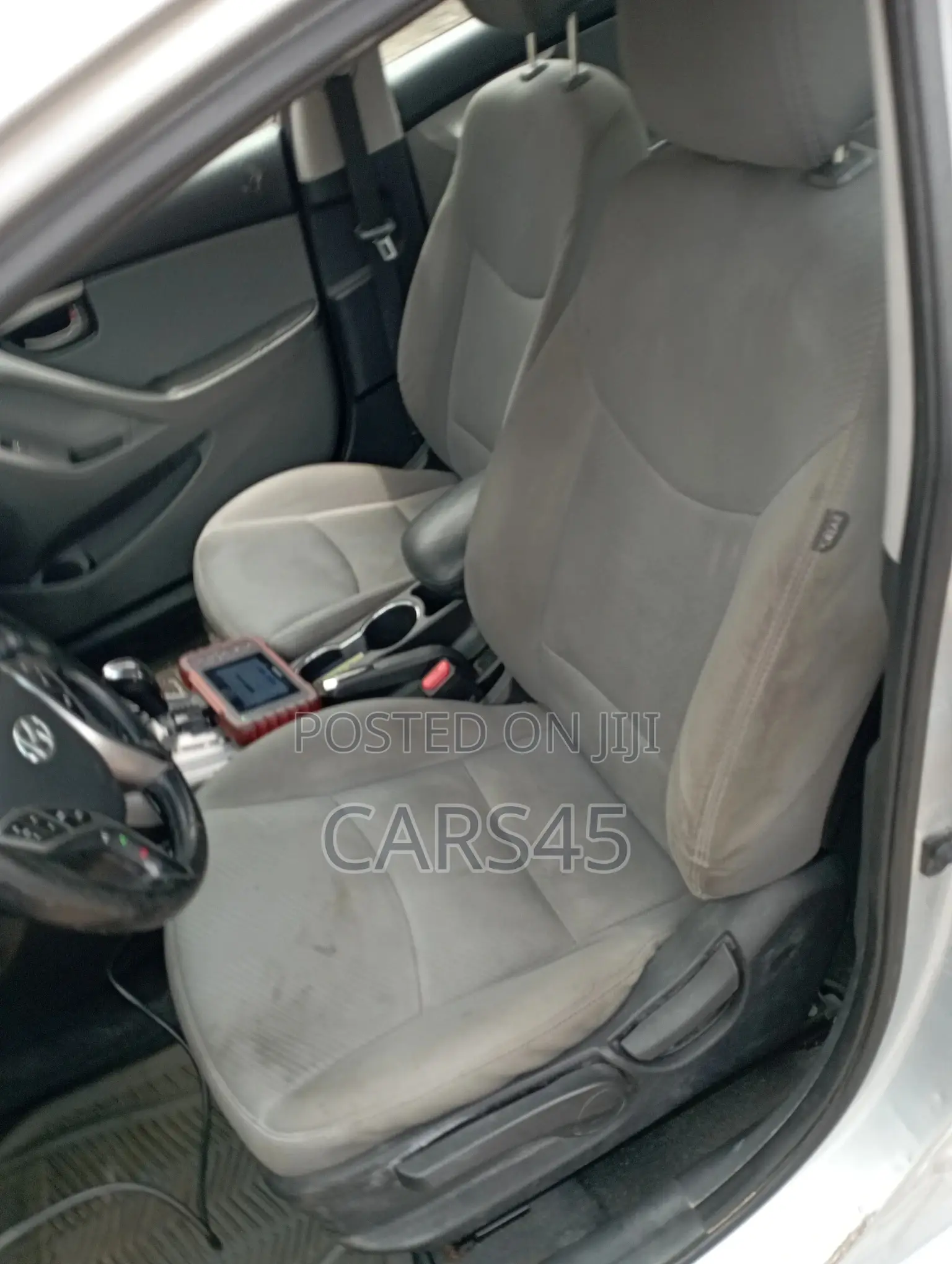 Hyundai Elantra 2013 Silver