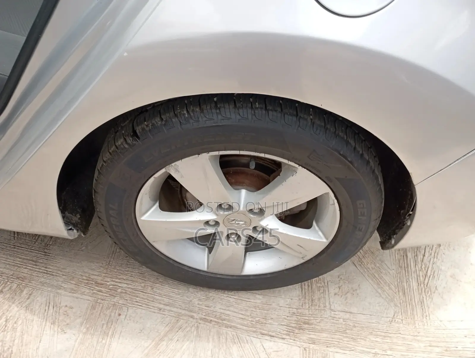 Hyundai Elantra 2013 Silver