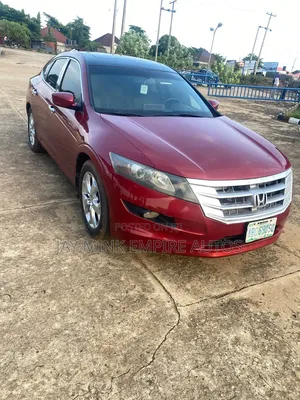 Honda Crosstour 2013 Red