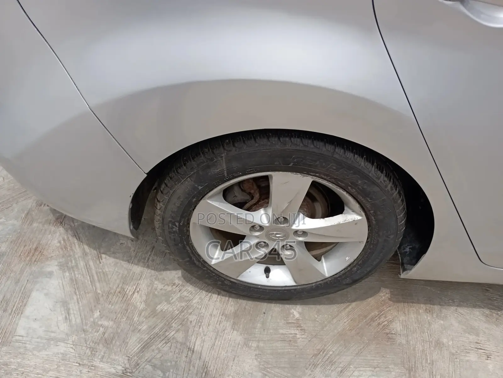 Hyundai Elantra 2013 Silver