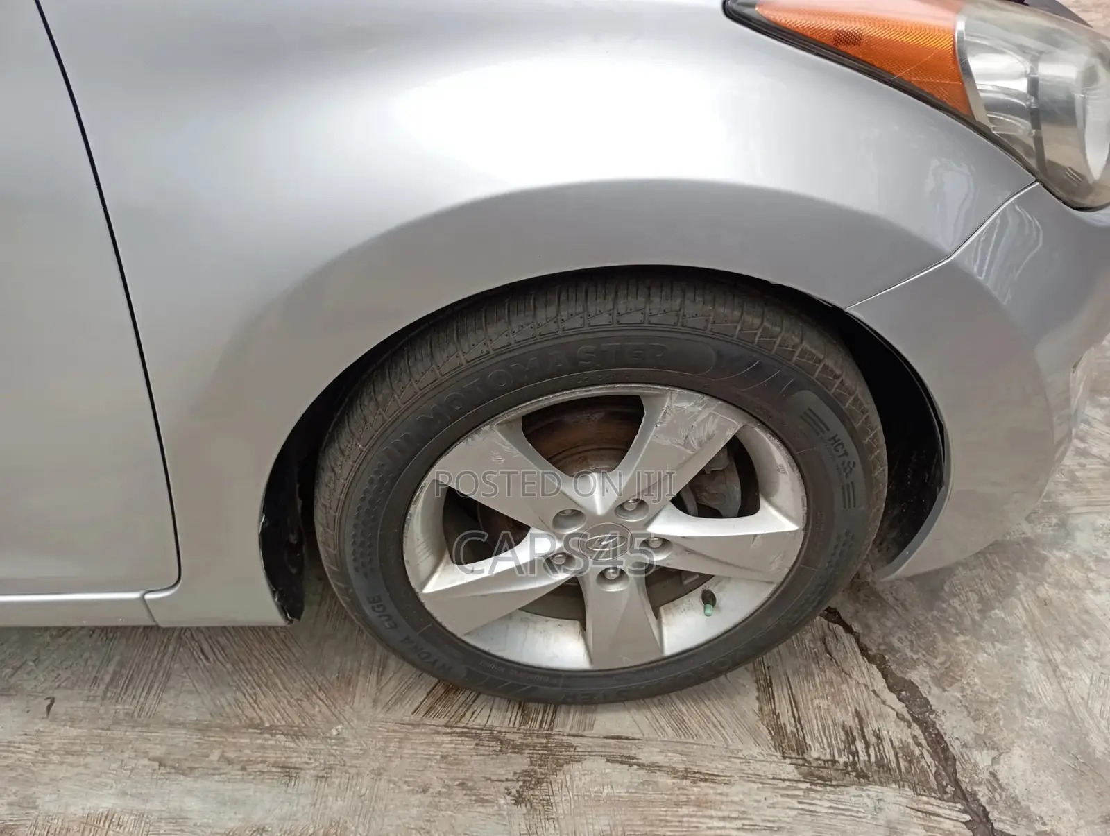 Hyundai Elantra 2013 Silver