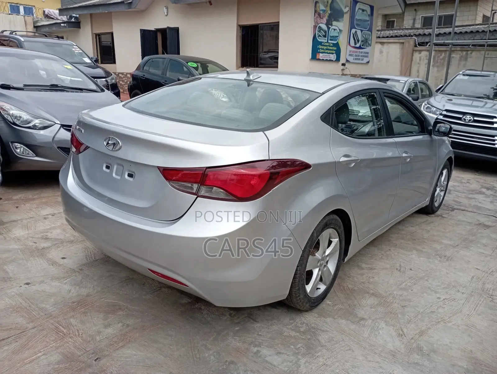 Hyundai Elantra 2013 Silver