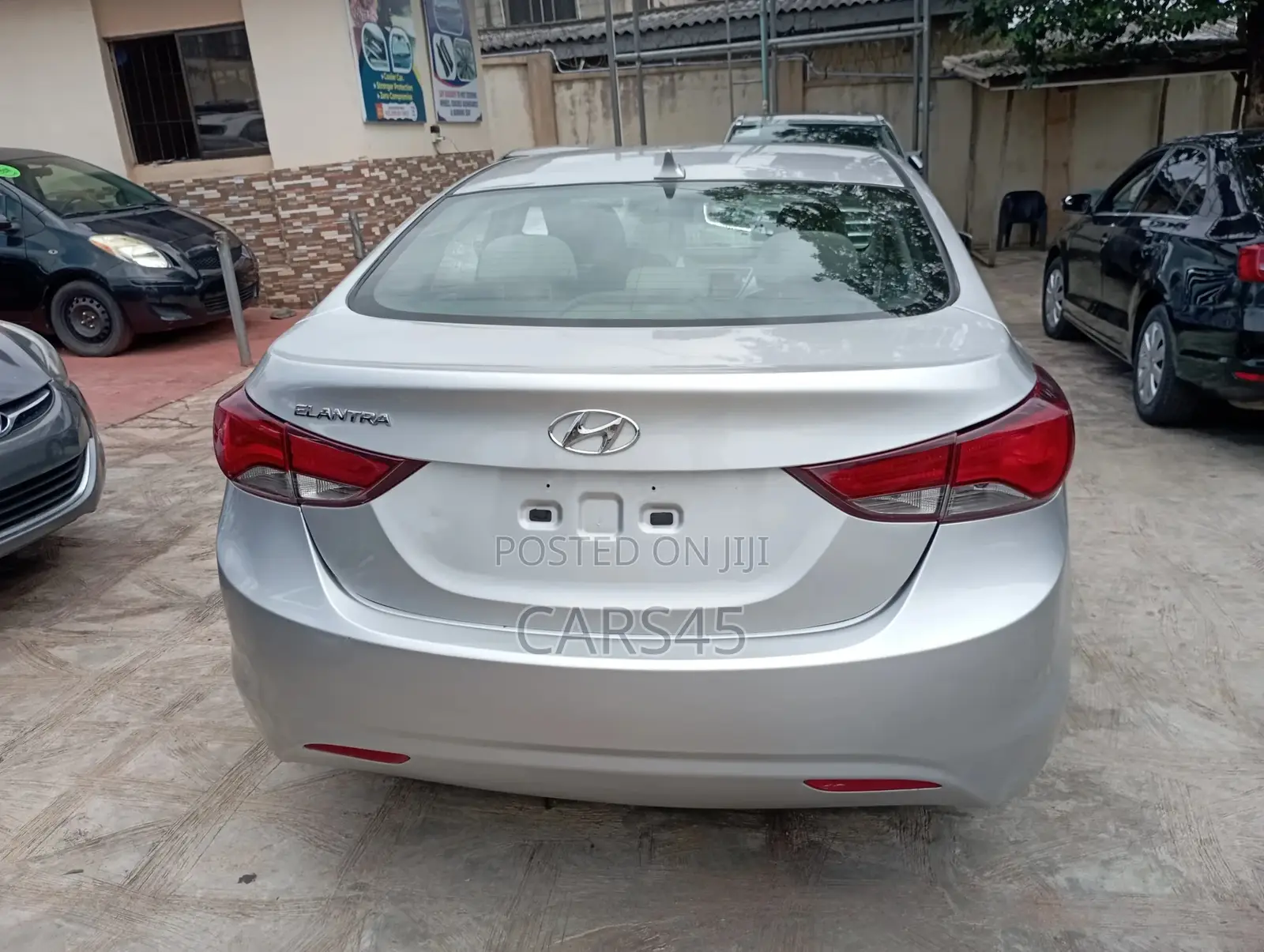 Hyundai Elantra 2013 Silver