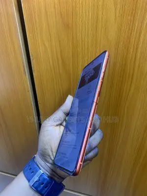 Motorola Razr 2024 256 GB Orange