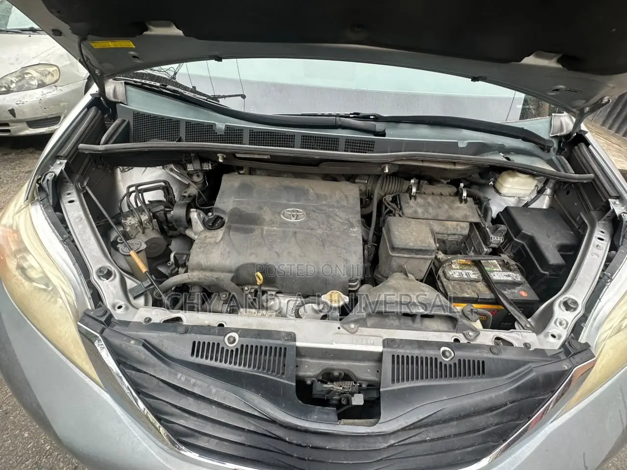 Toyota Sienna 2013 Silver