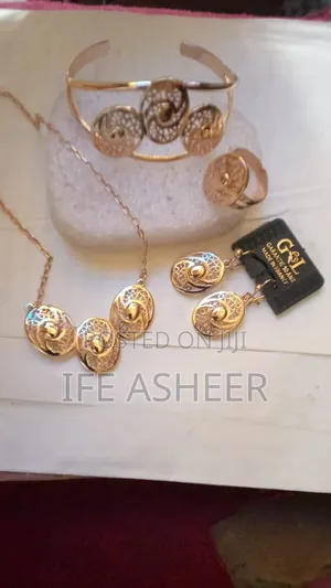 Real GL Ladies Luxury Set of Jewelry