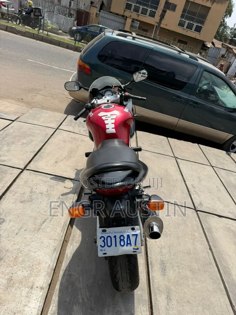 Suzuki SFV650 2010 Red