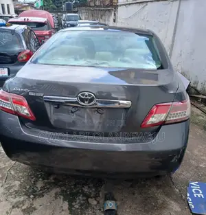 Toyota Camry 2010 Gray
