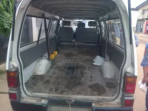 Mazda E2000 1999 White