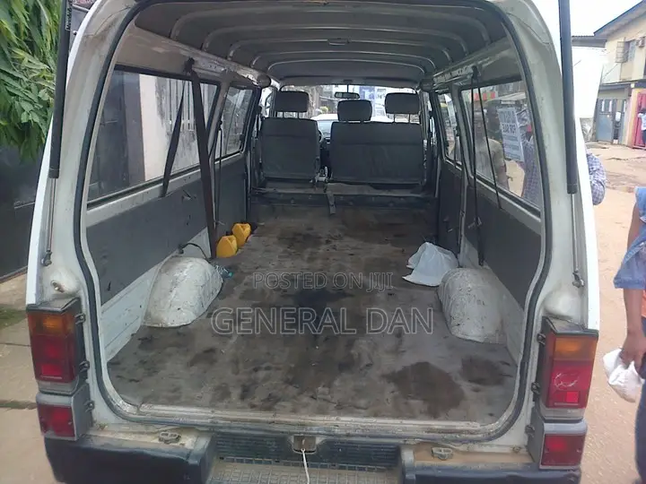 Mazda E2000 1999 White