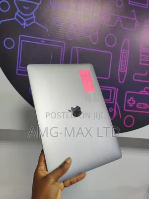 Laptop Apple MacBook Pro 2020 8GB Intel Core i7 SSD 512GB