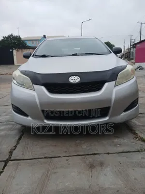 Toyota Matrix S Hatchback AWD (2.4L 4cyl 4A) 2009 Silver