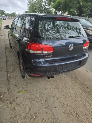 Volkswagen Golf 2010 Blue