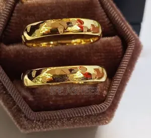 Couples Romanian Gold Wedding Bands