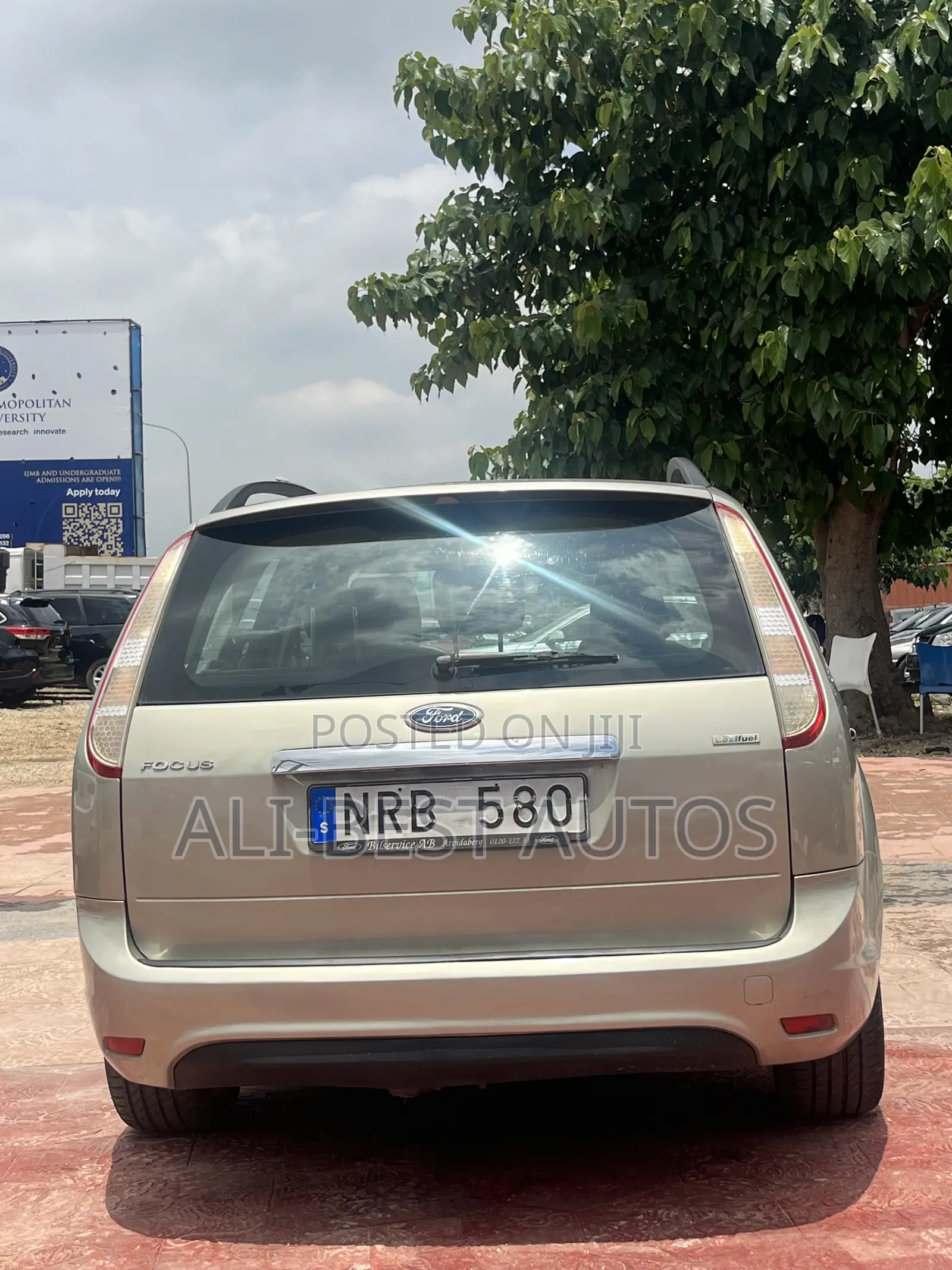 Ford Focus 2010 Beige
