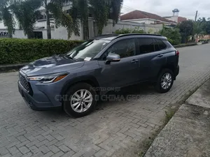 Toyota Corolla Cross LE 4WD 2024 Blue