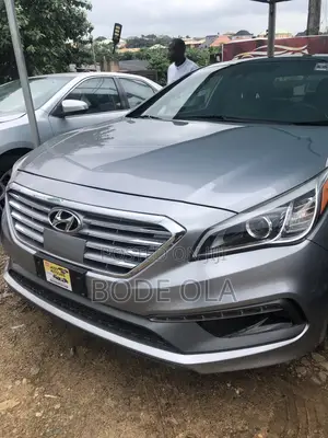 Hyundai Sonata Sport 2.0T Sedan FWD (2.0L 4cyl 6A) 2016 Silver