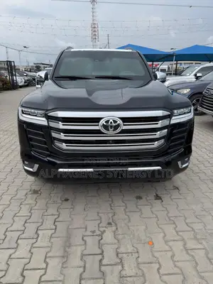 Toyota Land Cruiser 2024 Black