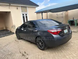 Toyota Corolla S 4dr Sedan (1.8L 4cyl CVT) 2016 Blue