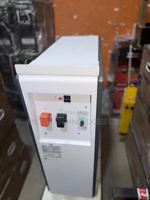 LVTOPSUN 48V 32kWh Rechargeable Lithium Battery