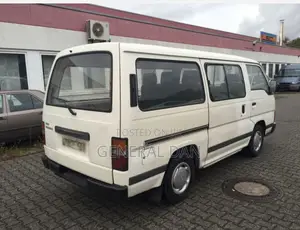 Nissan Caravan (Urvan) 1994 White