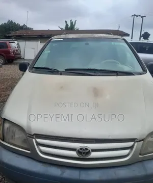 Toyota Sienna 2003 Beige