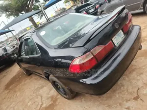 Honda Accord 2000 Black