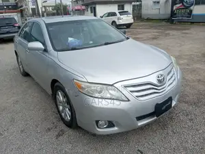 Toyota Camry 2011 Silver